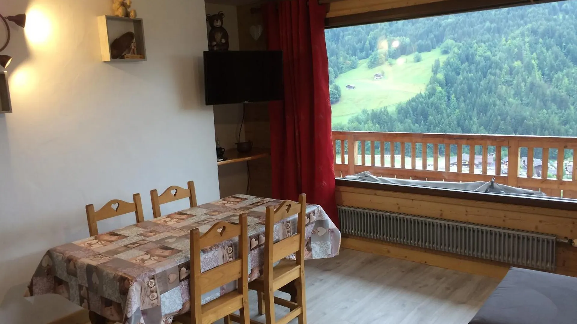 לה גראן-בורנו Appartement Charmant Pour 4 Pers. Au Grand Bornand Avec Balcon Ensoleille, Animaux Admis - Fr-1-467-36